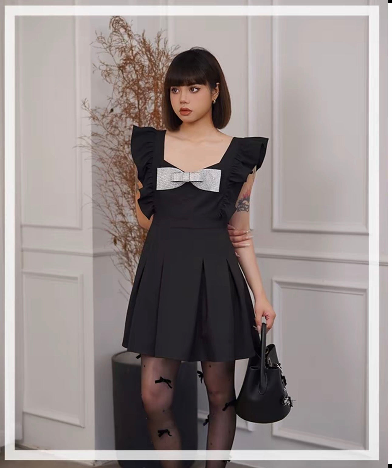 JK BY 4MILE可拆卸闪钻蝴蝶结装饰连衣裙法式赫本质感小黑裙