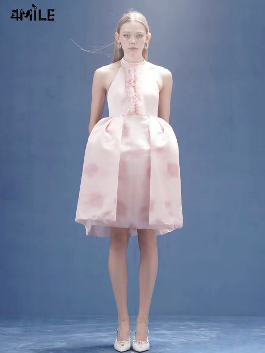 4MILE Spring/Summer New Pink Ruffled Halter Neck Dress: Elegant and Stylish Designer Haute Couture Gown