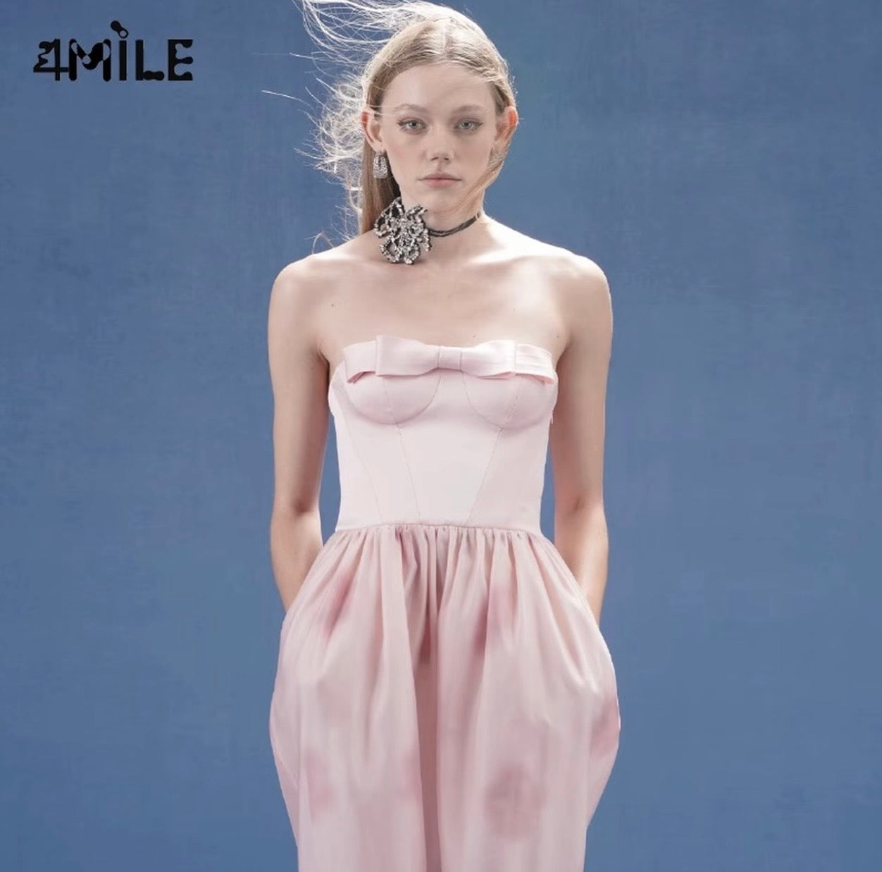 4MILE春夏新款贵族千金设计师粉色蝴蝶结抹胸茧型显瘦印花连衣裙